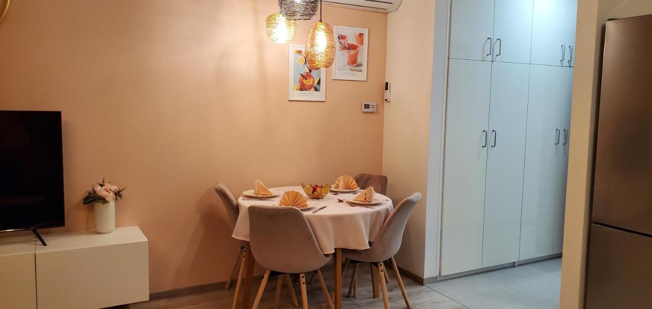 Dn Rose Apartmant Budapest Luaran gambar